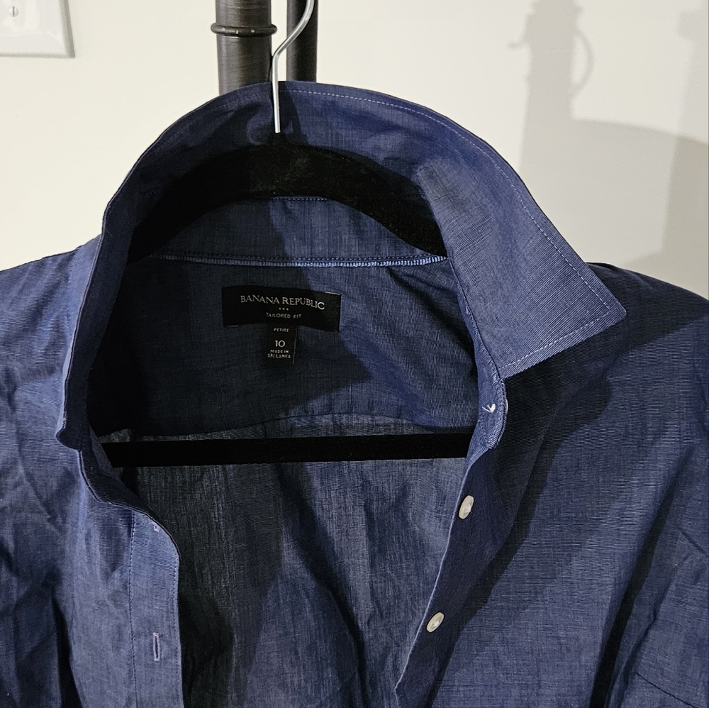 Banana Republic Women's size 10 button up - Picture 7 of 8